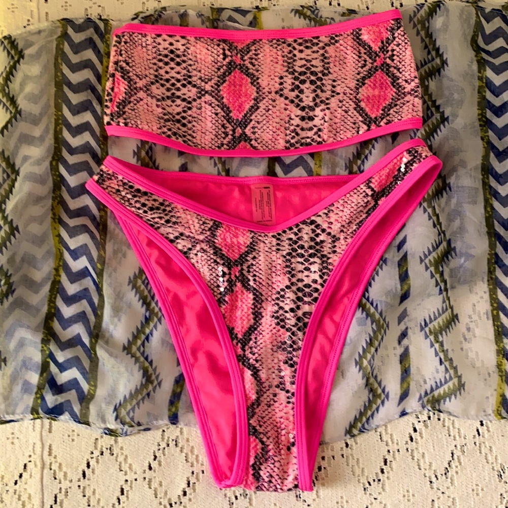 💖 Pink Sequin 2 Piece Bikini - Picture 3 of 4